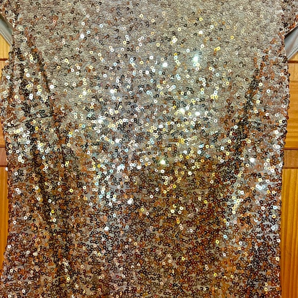 Badgley Mischka. Gold Sequin Cocktail Dress. Size 8. NWOT - Picture 3 of 10